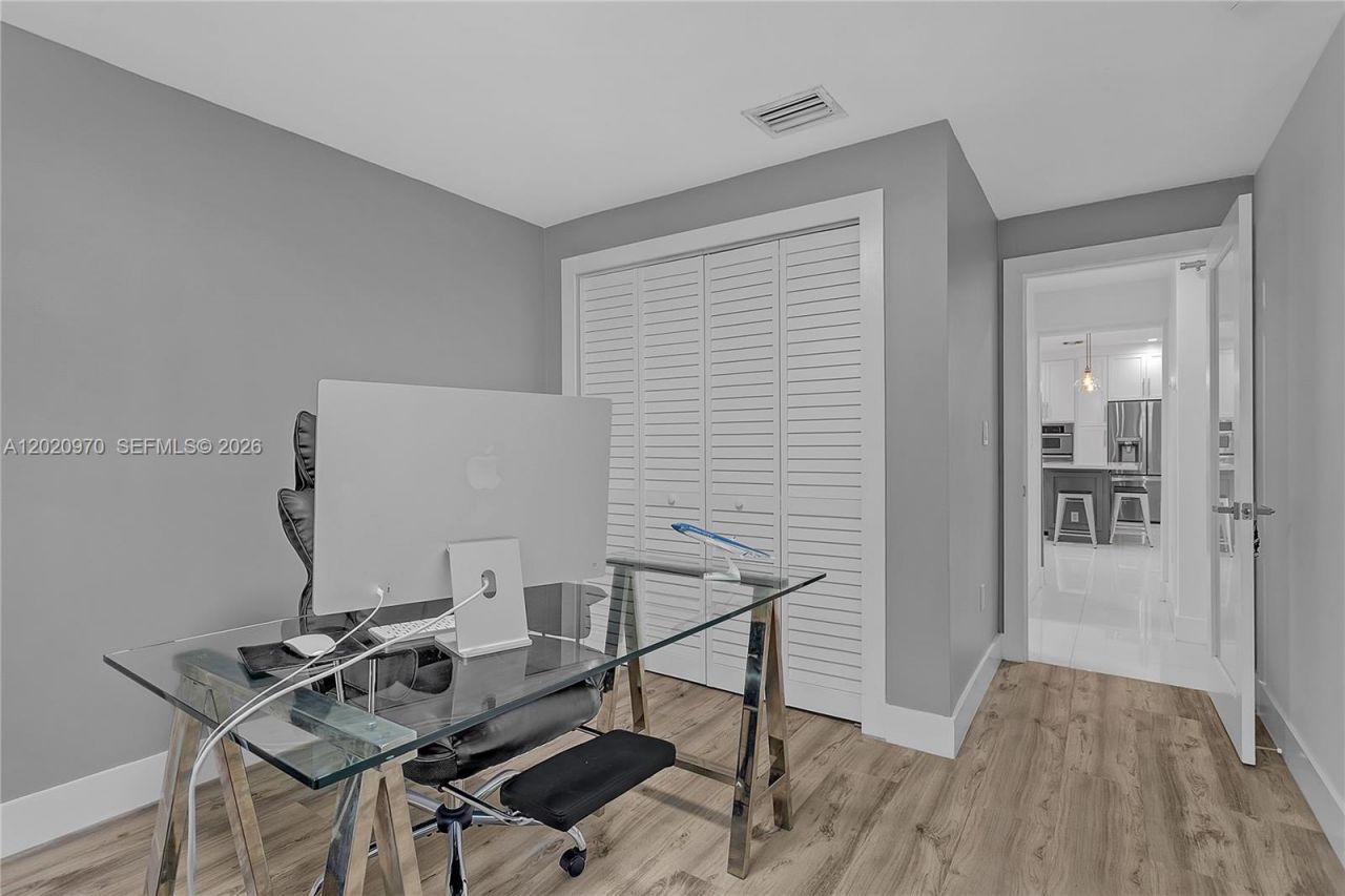 95 Shore Dr W, Miami, FL 33133 Photo