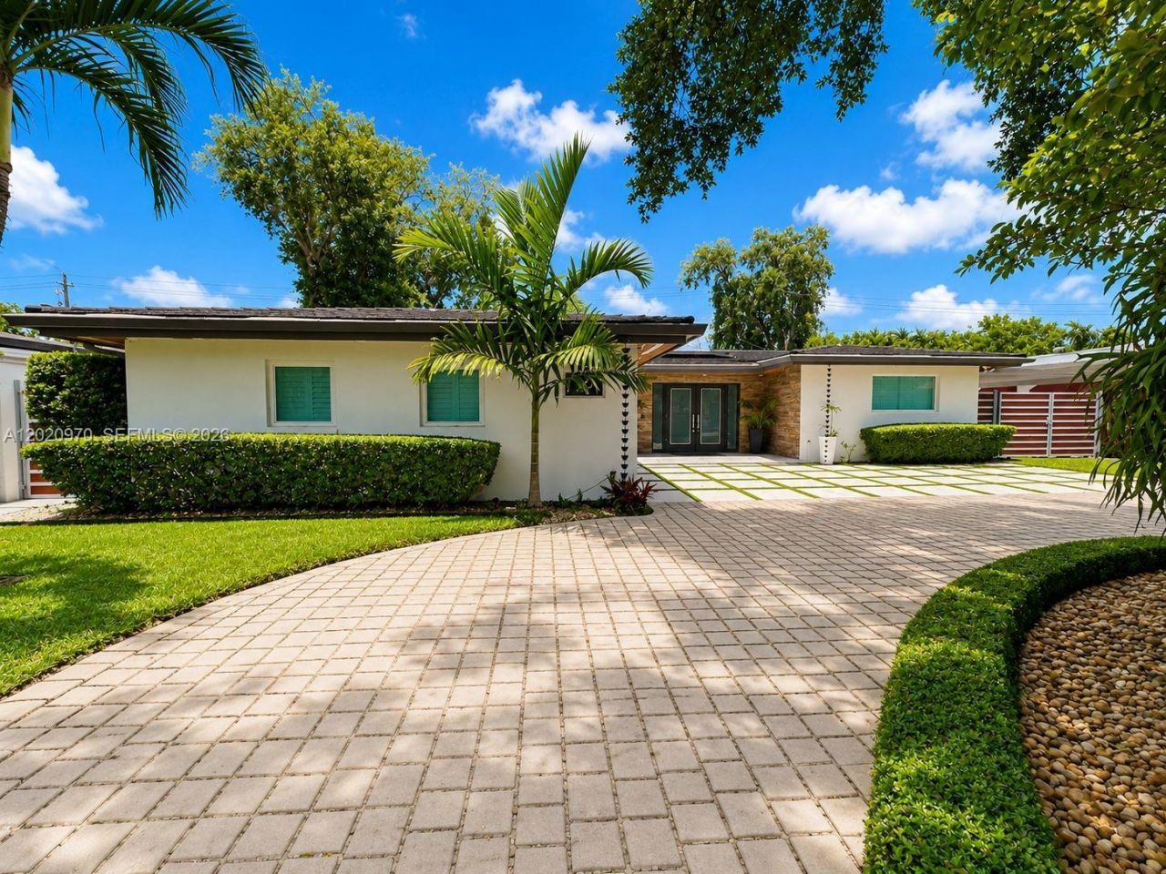 95 Shore Dr W, Miami, FL 33133 Photo