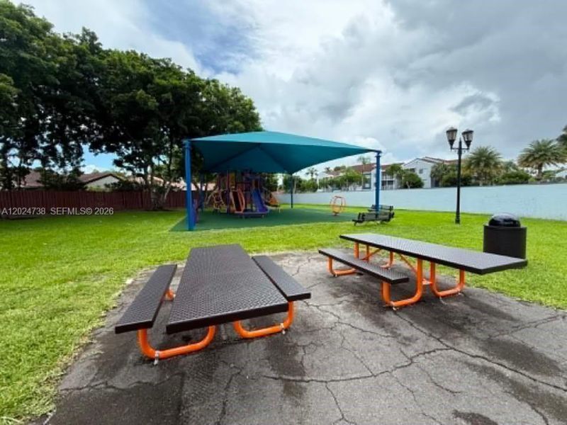 6449 NW 171st St, Hialeah, FL 33015 Photo