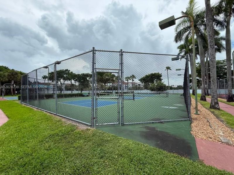 6449 NW 171st St, Hialeah, FL 33015 Photo