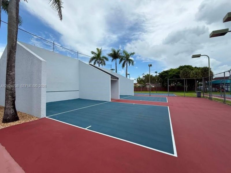 6449 NW 171st St, Hialeah, FL 33015 Photo