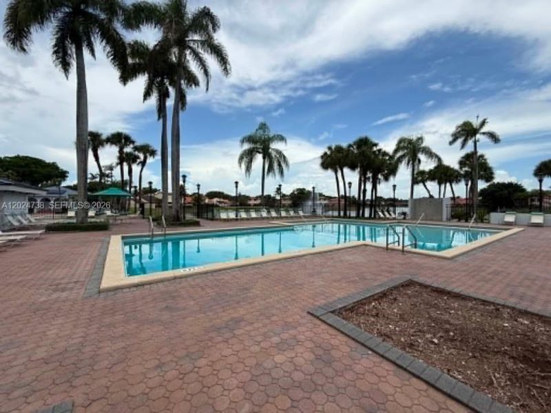 6449 NW 171st St, Hialeah, FL 33015 Photo
