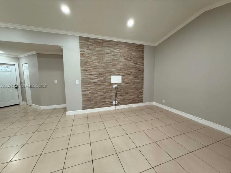 6449 NW 171st St, Hialeah, FL 33015 Photo