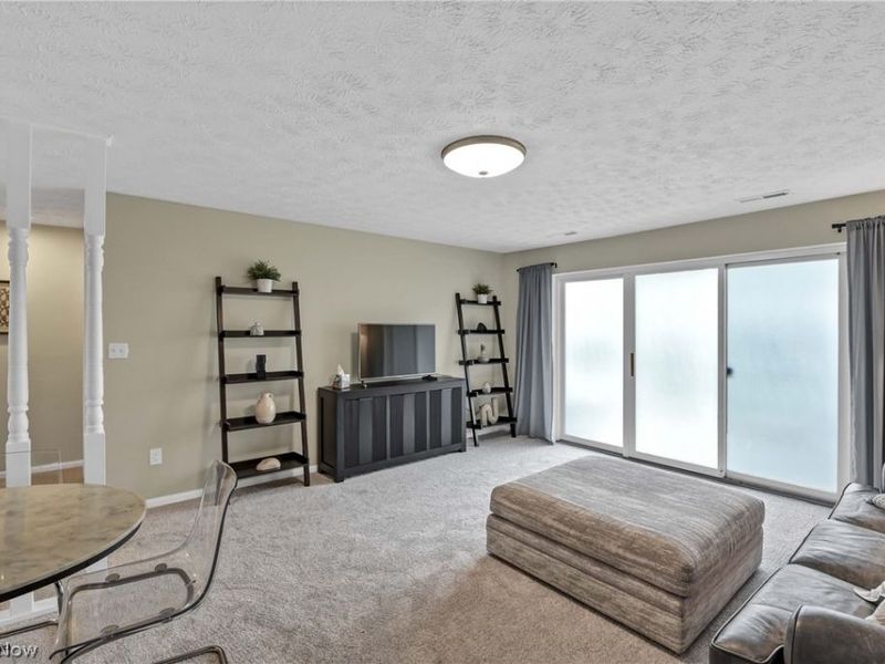 2021 King James Parkway, Unit 102, Westlake, OH 44145 Photo 9