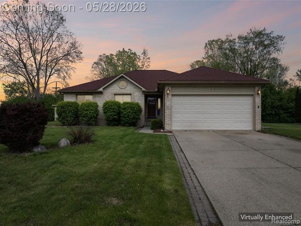 3583 Yardly Court, Sterling Heights, MI 48310