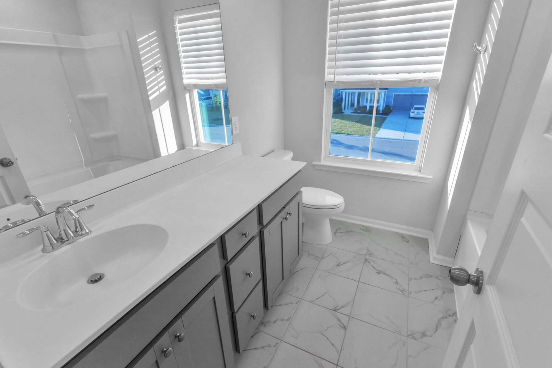 457 Richfield Way Photo 11