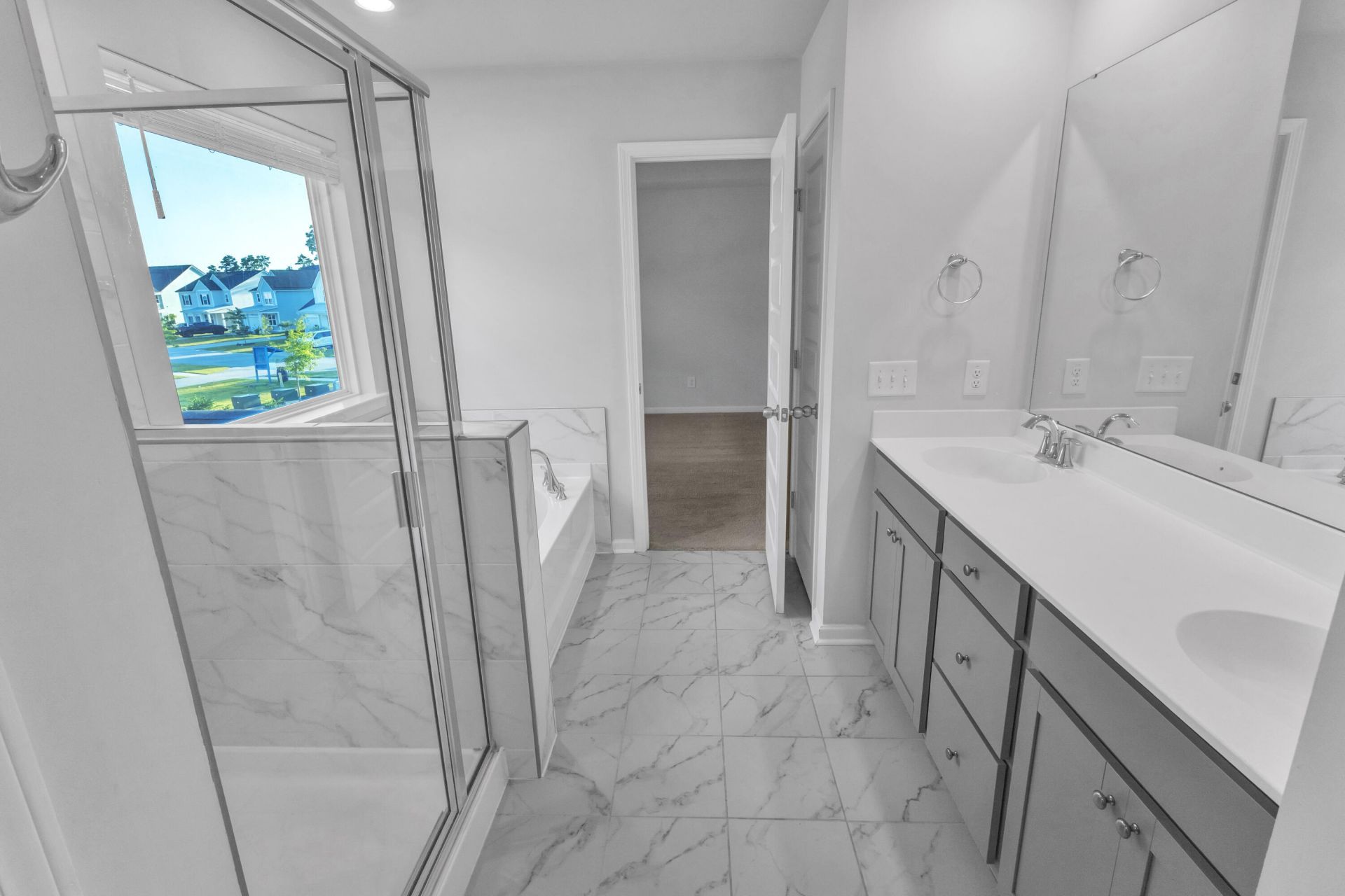457 Richfield Way Photo 14