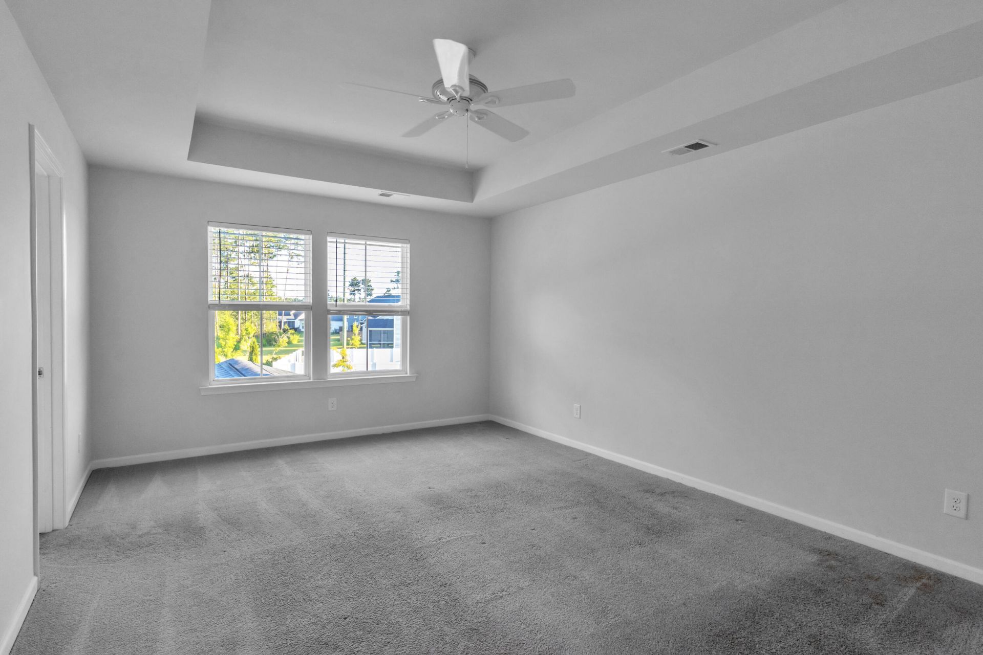 457 Richfield Way Photo 16