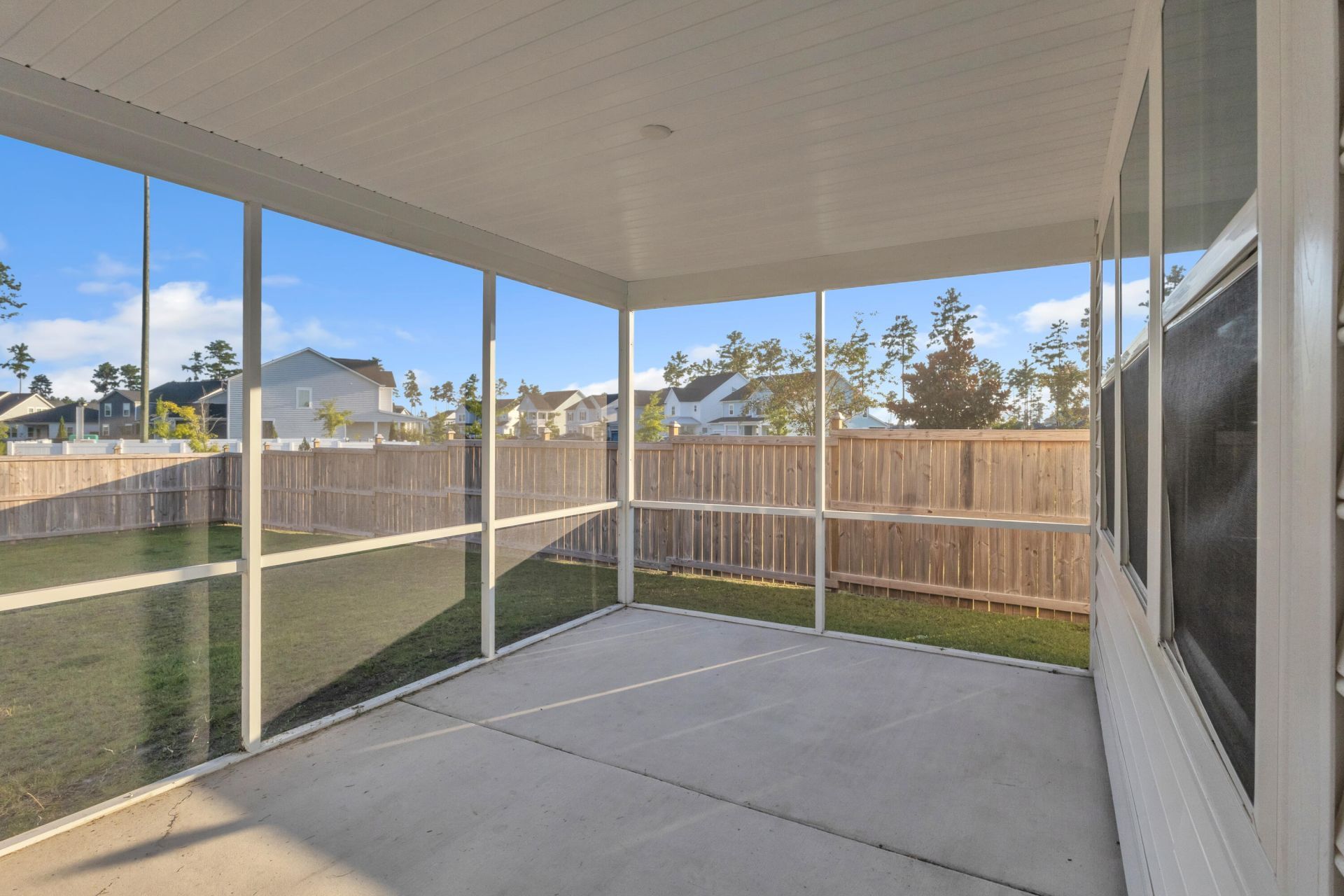 457 Richfield Way Photo 19