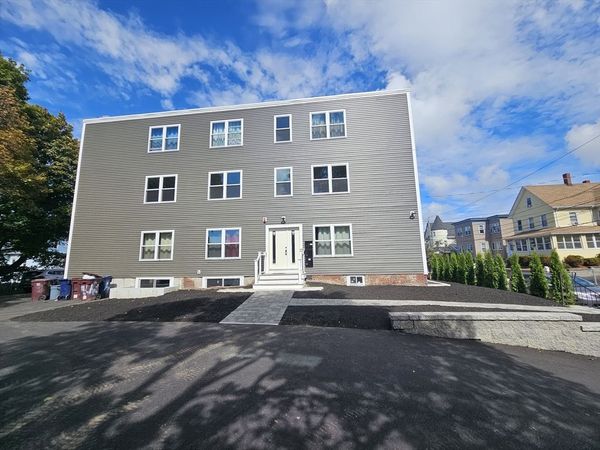32 Irving St, Unit 1, Everett, MA 02149