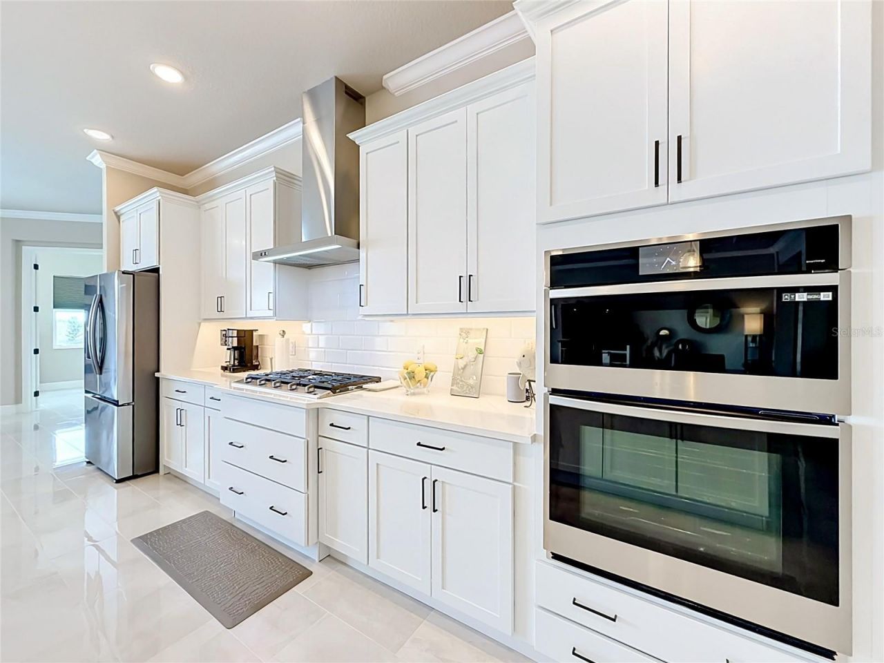 8598 Bridgeport Bay Circle, Mount Dora, FL 32757 Photo