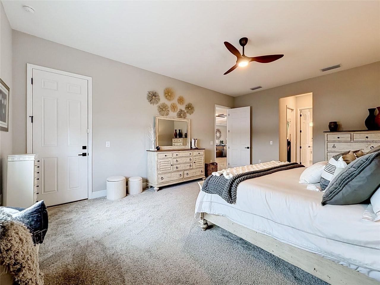 8598 Bridgeport Bay Circle, Mount Dora, FL 32757 Photo
