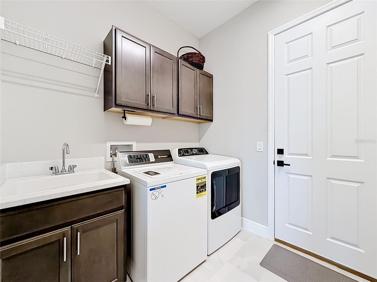 8598 Bridgeport Bay Circle, Mount Dora, FL 32757 Photo