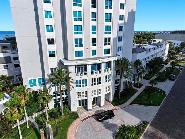 400 BEACH DRIVE NE, Unit 401, ST PETERSBURG, FL 33701