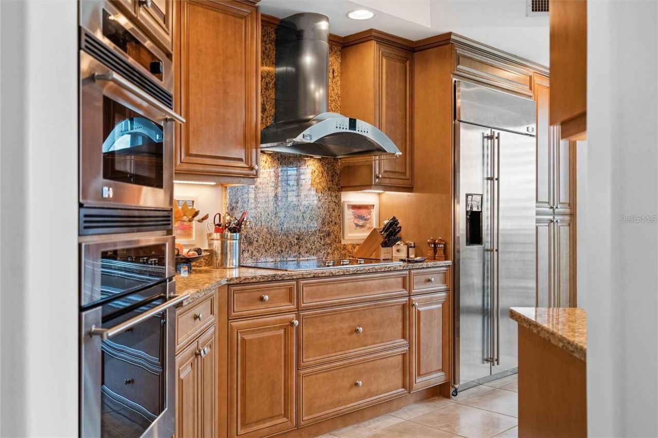 400 Beach Drive Ne, Unit 401, Saint Petersburg, FL 33701 Photo
