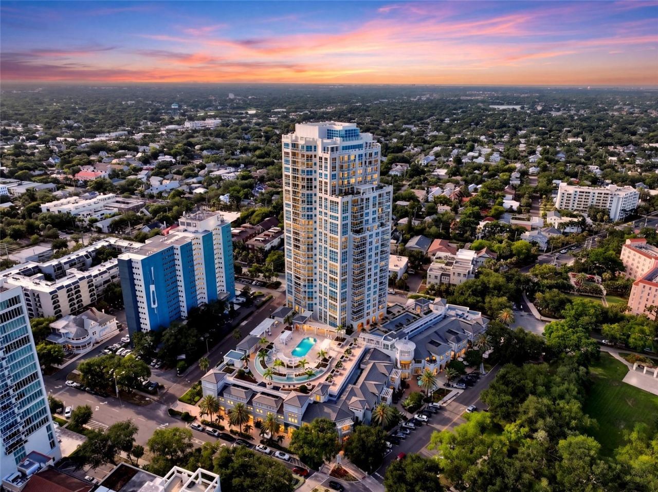 400 Beach Drive Ne, Unit 401, Saint Petersburg, FL 33701 Photo