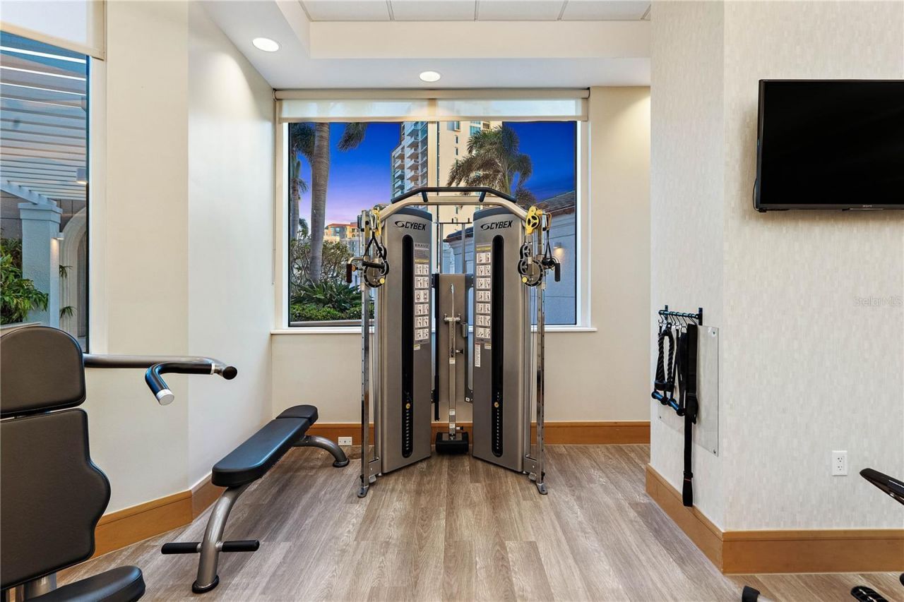 400 Beach Drive Ne, Unit 401, Saint Petersburg, FL 33701 Photo