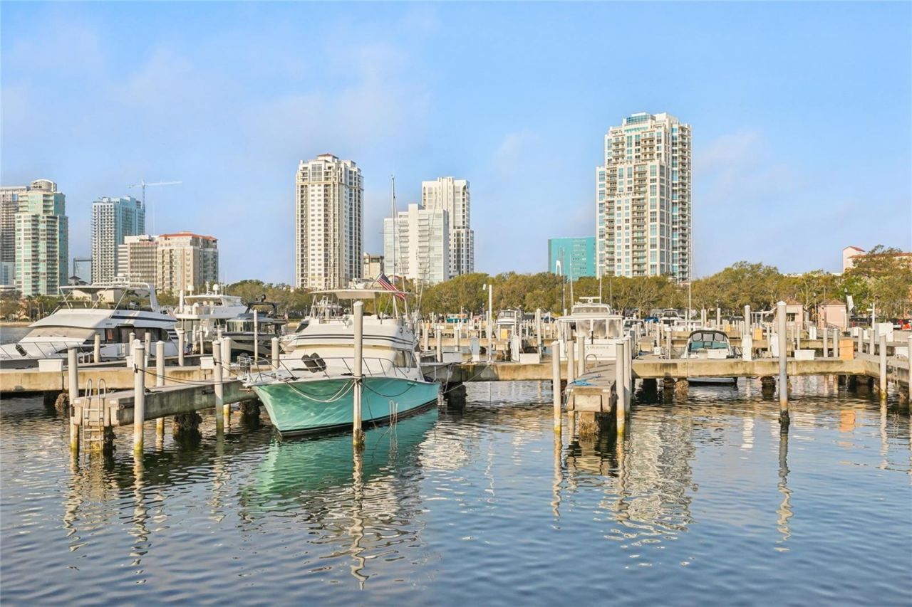 400 Beach Drive Ne, Unit 401, Saint Petersburg, FL 33701 Photo