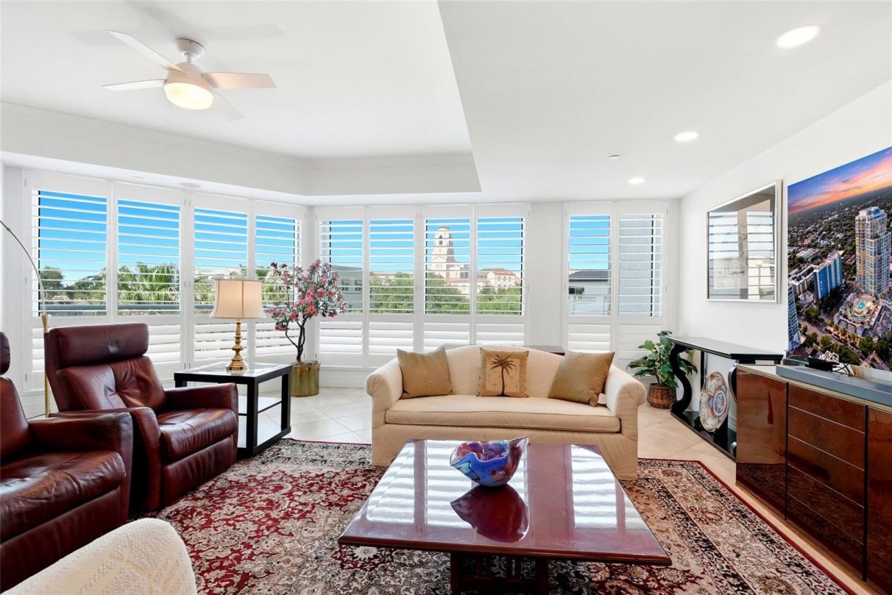 400 Beach Drive Ne, Unit 401, Saint Petersburg, FL 33701 Photo