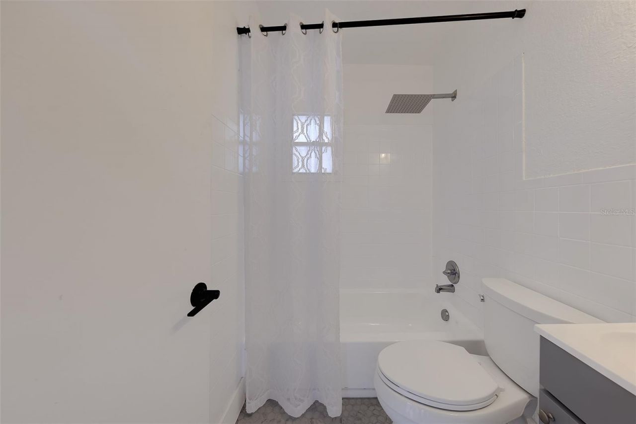 2534 Irving Avenue S, Saint Petersburg, FL 33712 Photo