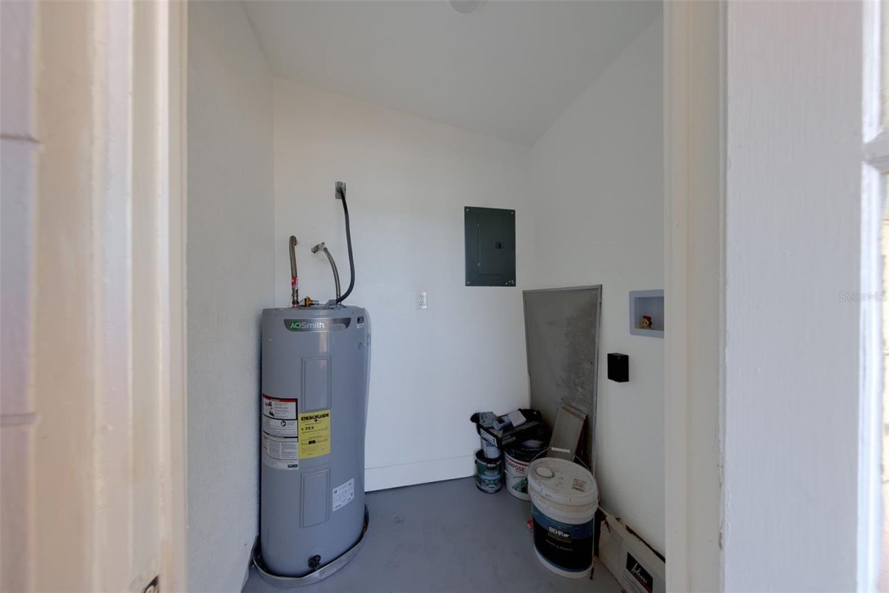 2534 Irving Avenue S, Saint Petersburg, FL 33712 Photo