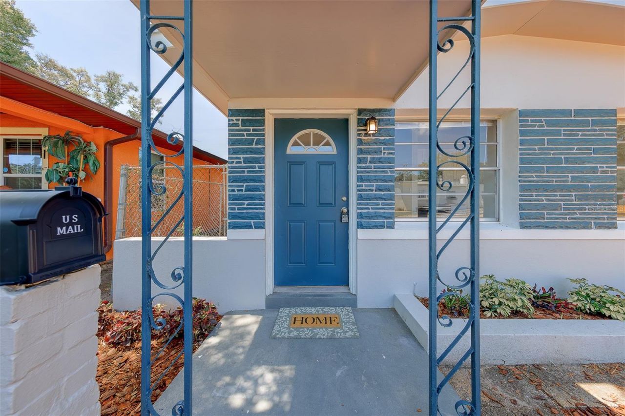 2534 Irving Avenue S, Saint Petersburg, FL 33712 Photo