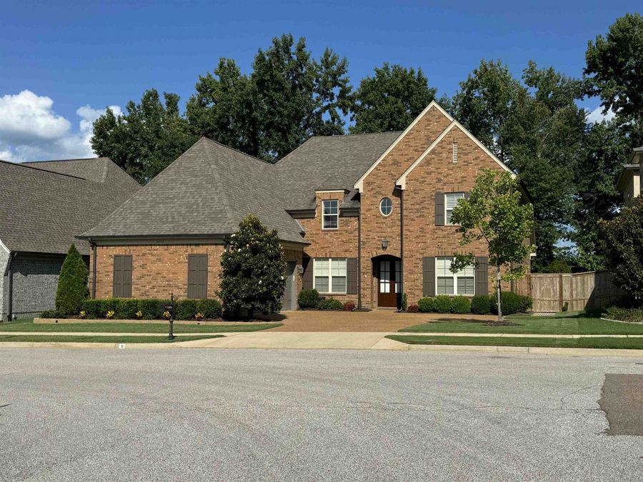 Property Image 1