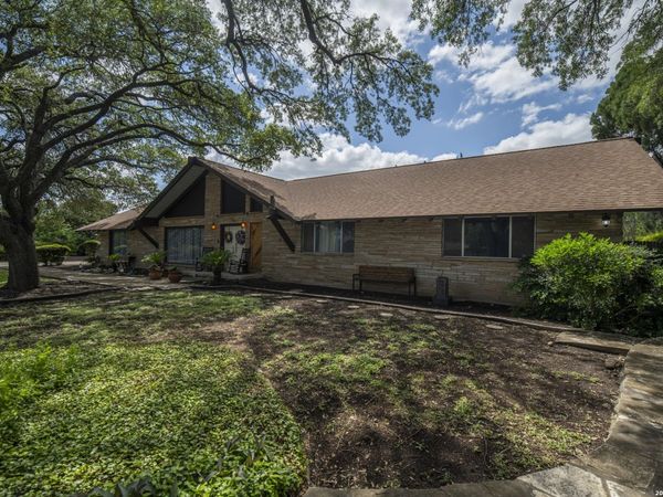 101 GLENTOWER DR, San Antonio, TX 78213