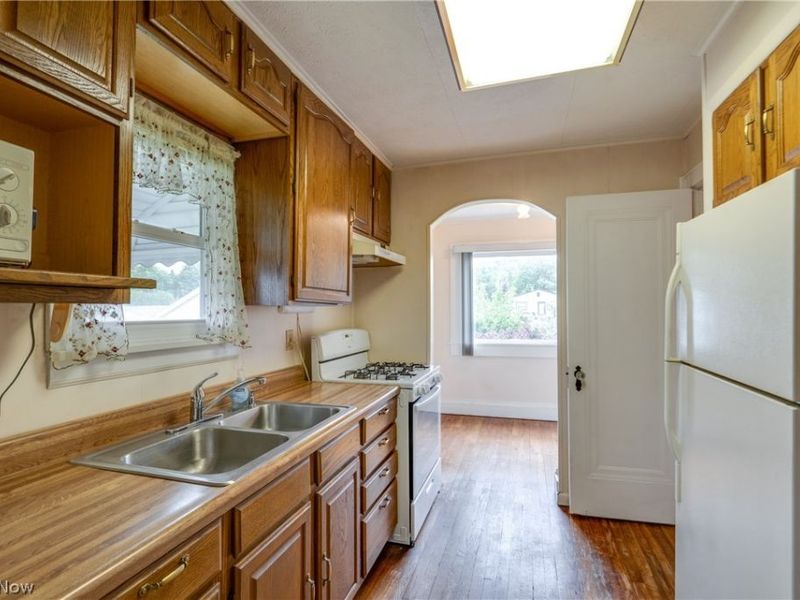 1425 Chippewa Avenue, Akron, OH 44305 Photo 14