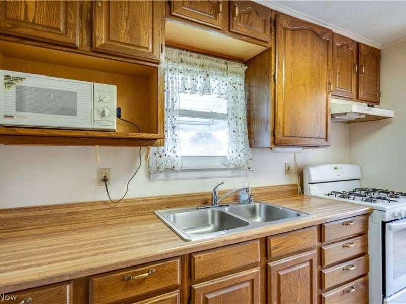 1425 Chippewa Avenue, Akron, OH 44305 Photo 15