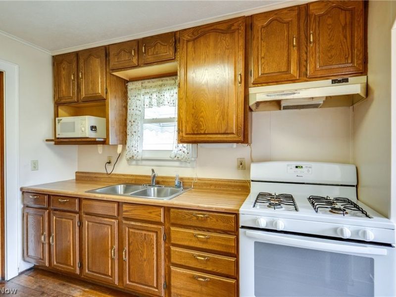 1425 Chippewa Avenue, Akron, OH 44305 Photo 16