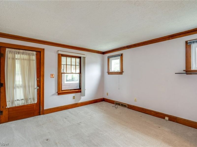 1425 Chippewa Avenue, Akron, OH 44305 Photo 8