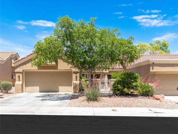 8904 Litchfield Avenue, Las Vegas, NV 89134