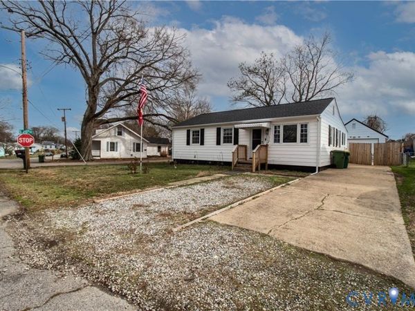 2500 Lee Street , Hopewell, VA 23860