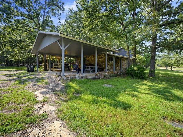 129 Halibut Cove Lane, Broken Bow, OK 74728