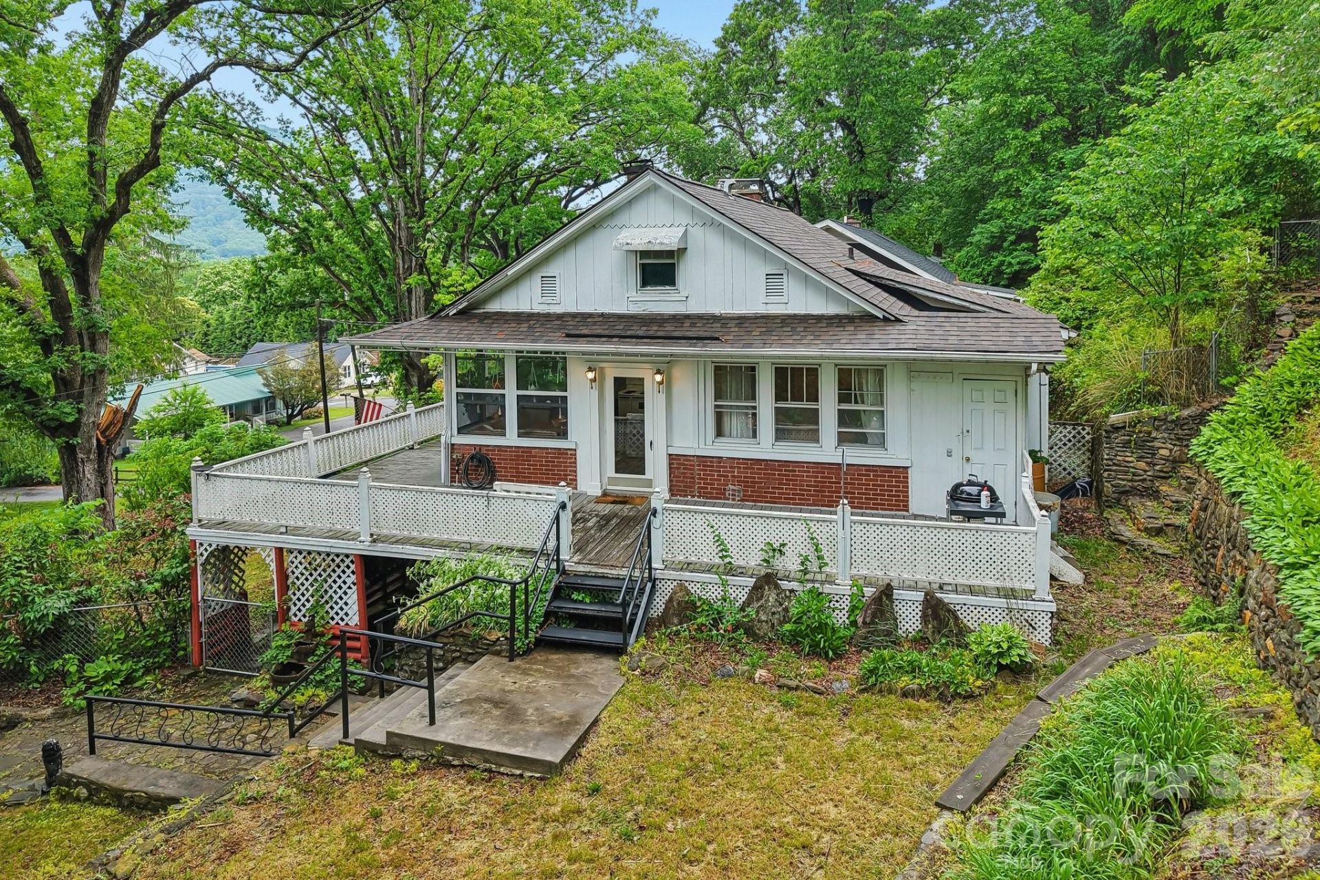 1157 S Main Street , Waynesville, NC 28786 Main Photo