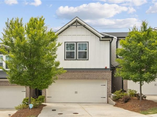 1402 Vayda Court , Marietta, GA 30066