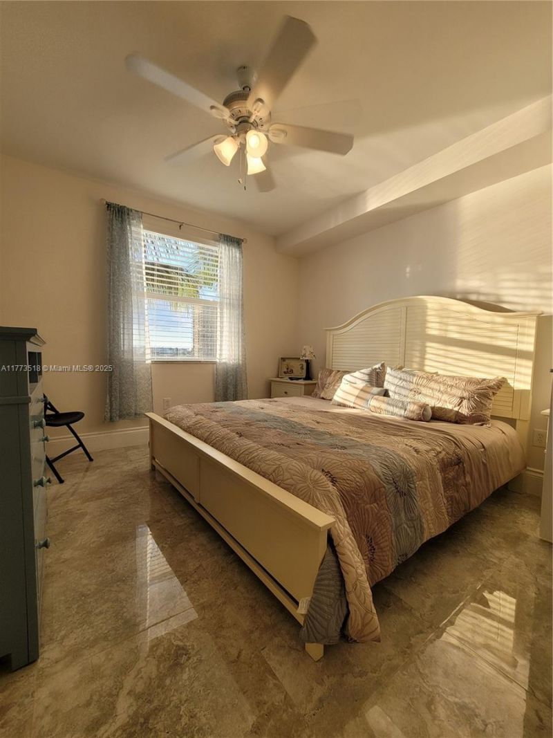 17100 N Bay Rd , Unit 1307, Sunny Isles Beach, FL 33160 Photo