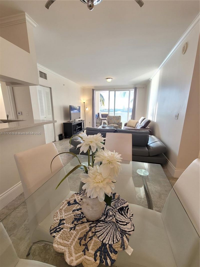 17100 N Bay Rd , Unit 1307, Sunny Isles Beach, FL 33160 Photo
