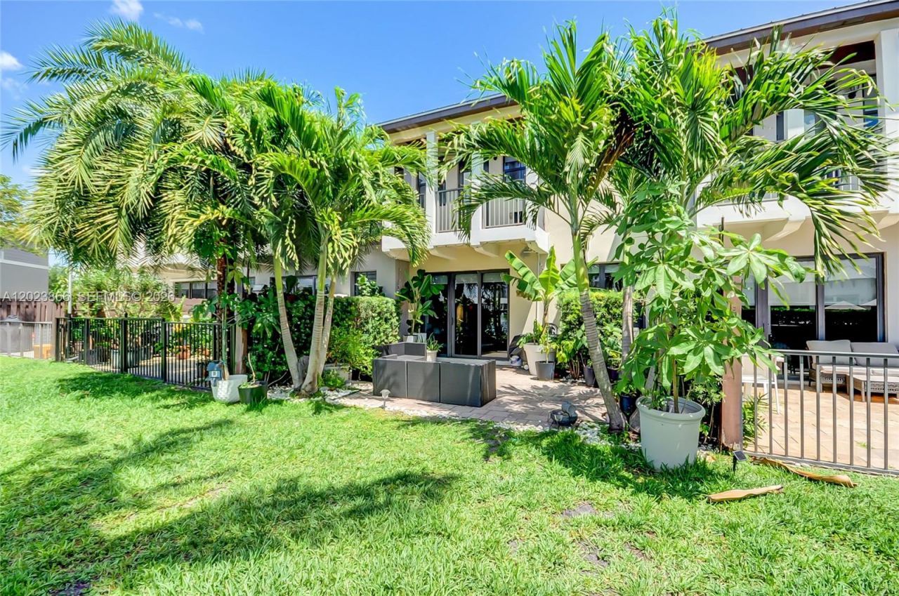 5820 NW 104th Ct , Doral, FL 33178 Photo