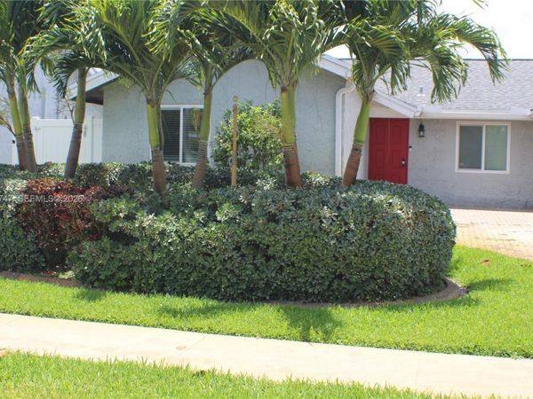 1317 SW 82nd Ave , North Lauderdale, FL 33068
