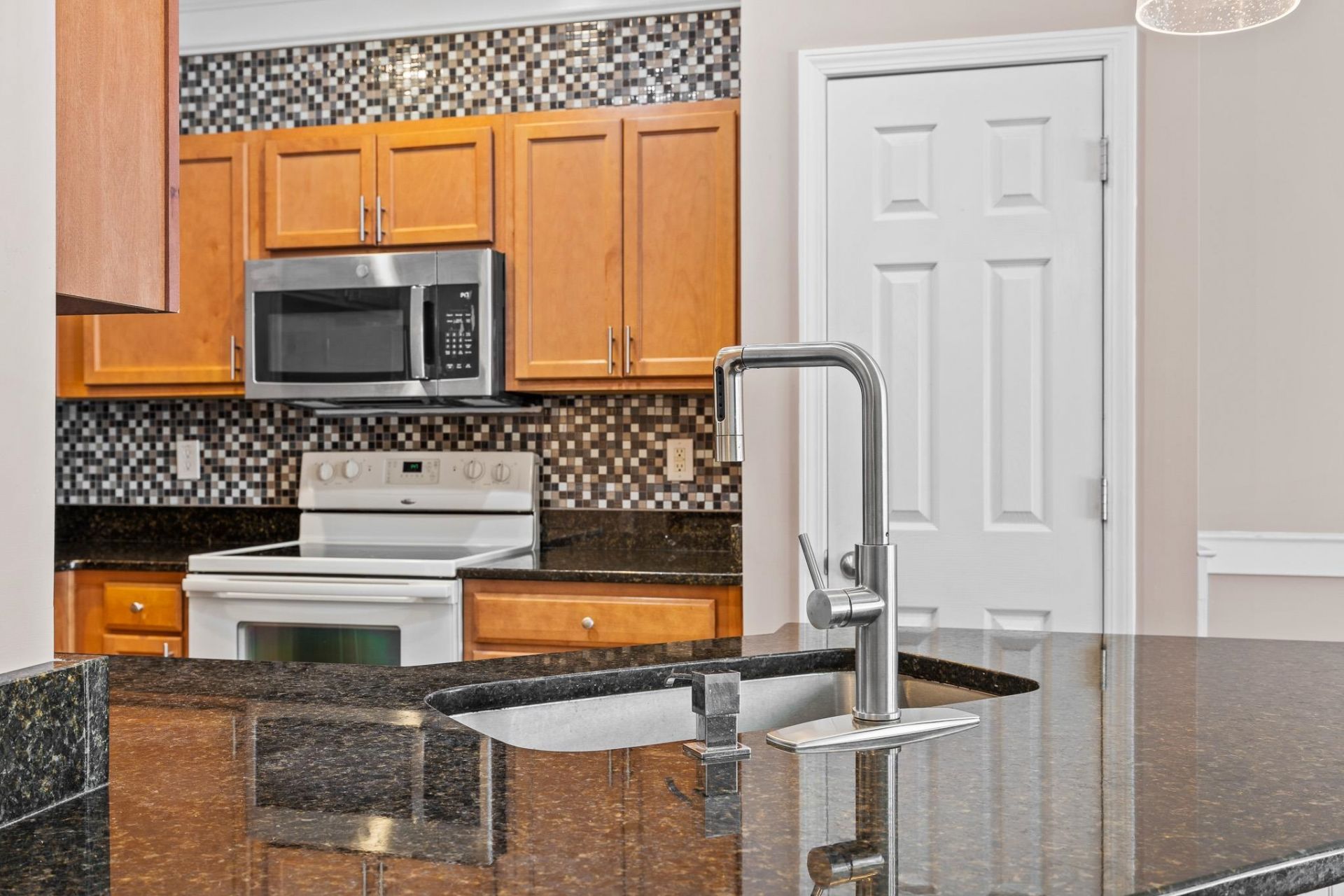 190 Olde Town Way  Photo 16