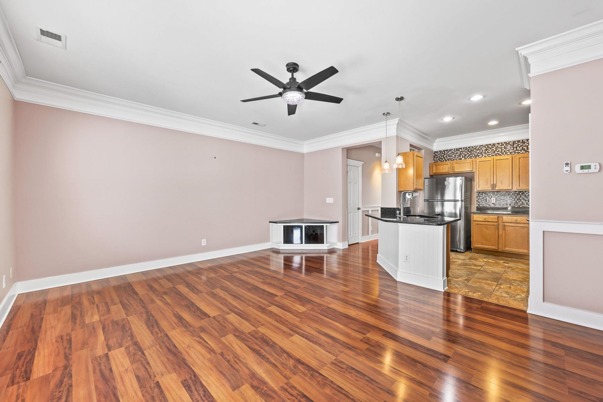 190 Olde Town Way  Photo 7