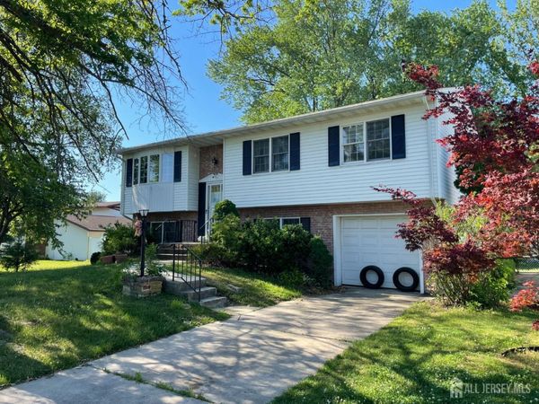 8 Durham Terrace, Mount Holly, NJ 08060