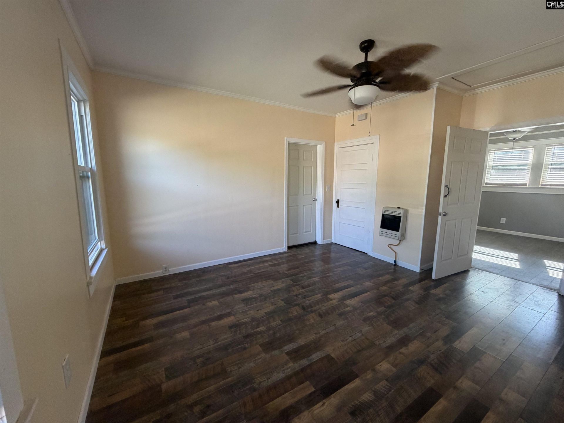 2012 Charles St  Photo 17