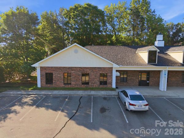 2120 Crown Centre Drive, Unit 100, Charlotte, NC 28227