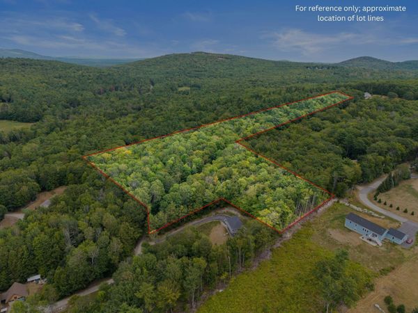 28 Sky Lane, Wolfeboro, NH 03894