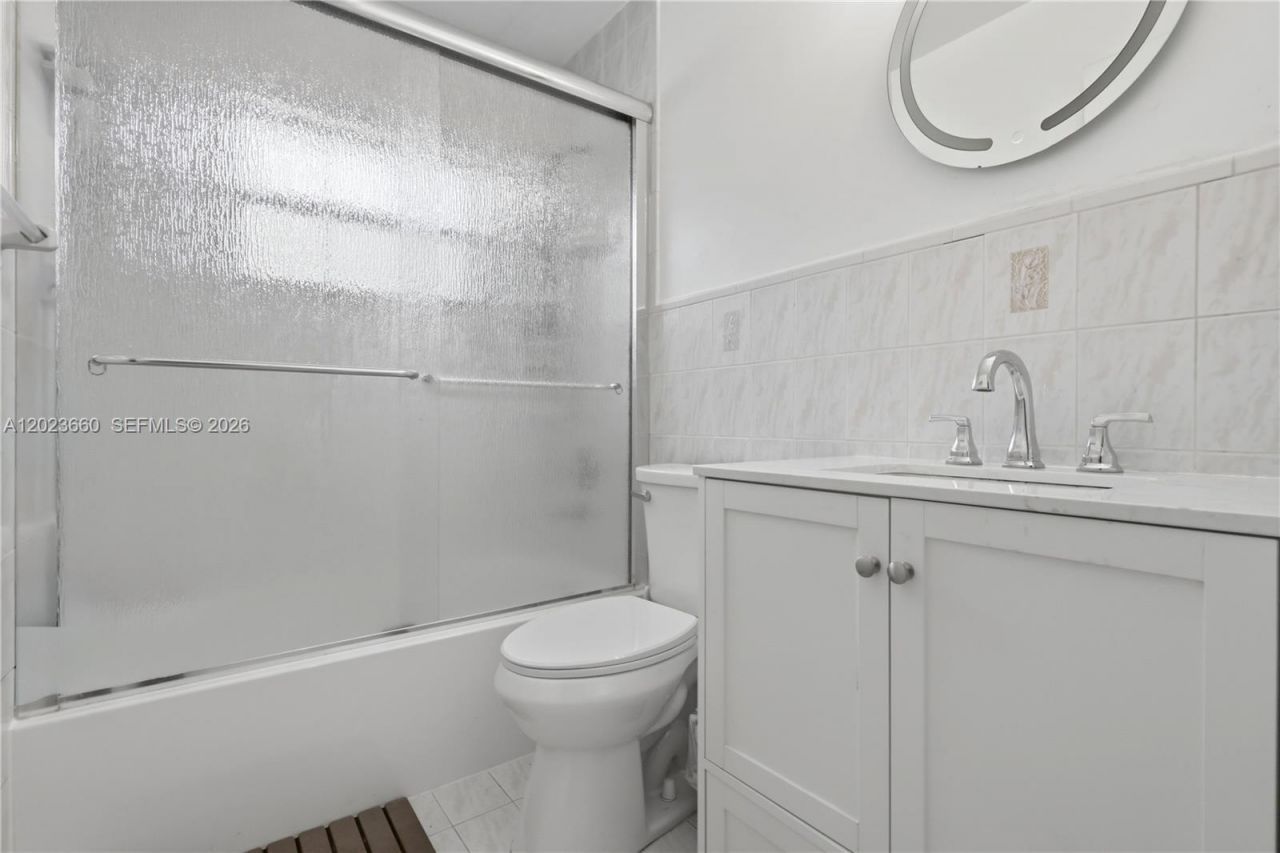 17655 SW 6th Street, Pembroke Pines, FL 33029 Photo