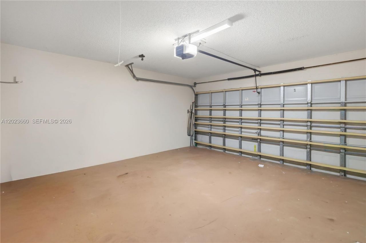 17655 SW 6th Street, Pembroke Pines, FL 33029 Photo