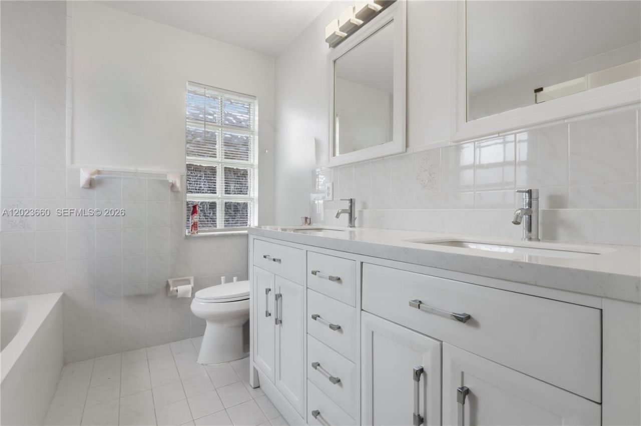 17655 SW 6th Street , Pembroke Pines, FL 33029 Photo